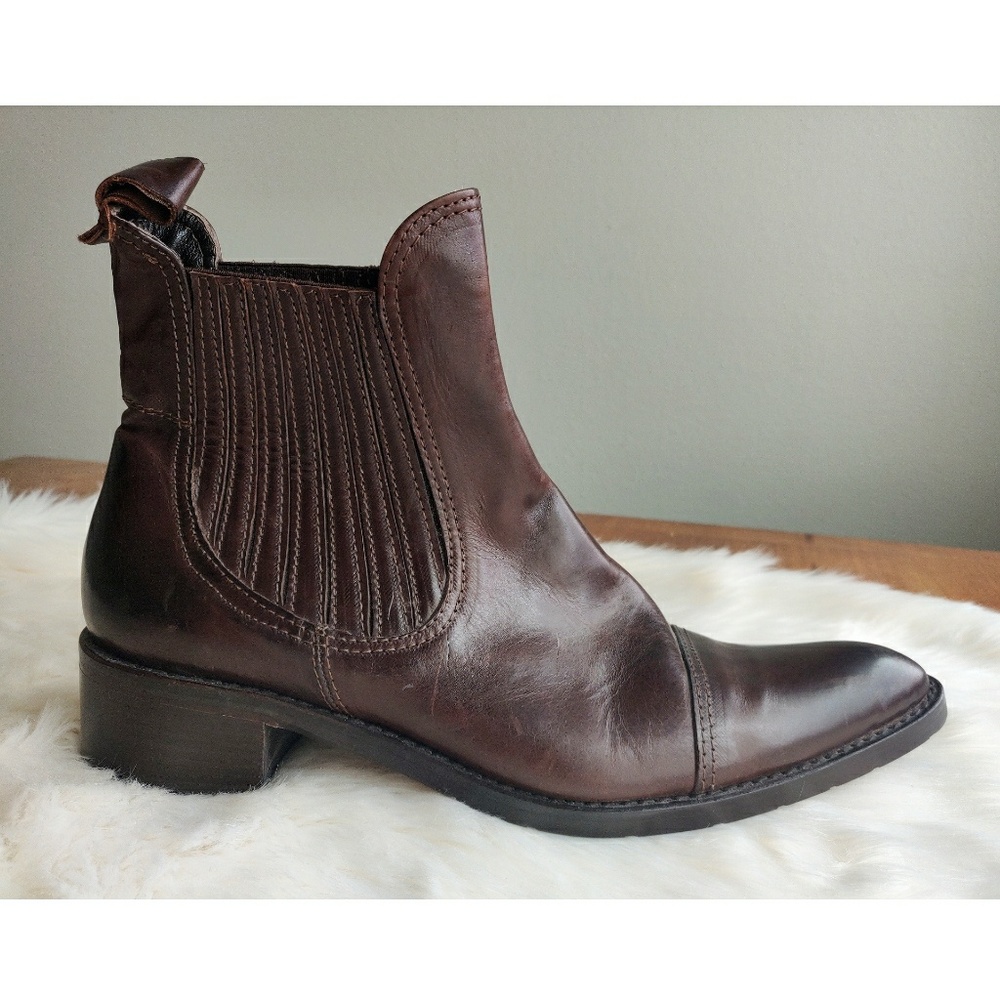 TENTAZIONE point toe brown italian booties
